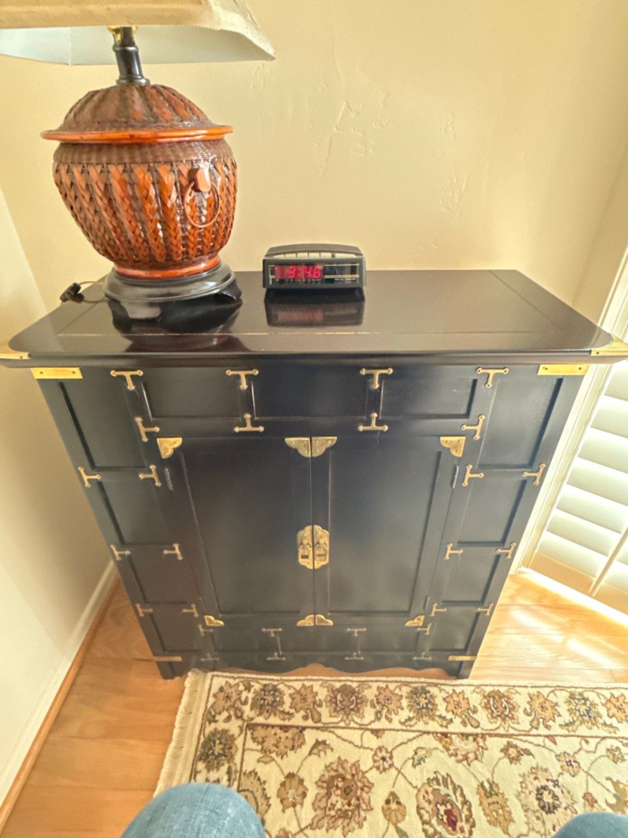 Chinese Style Cabinet