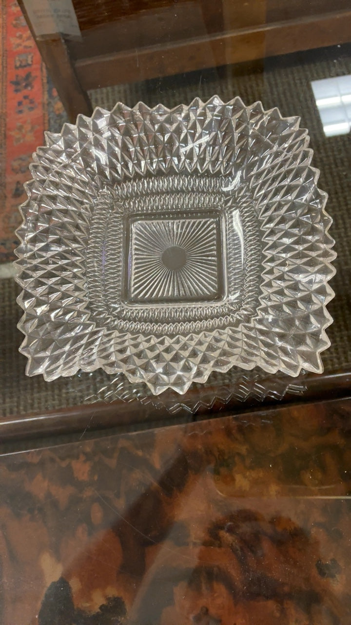 Square Glass Wavy Plates