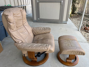Stressless Reclining Chair and ottoman