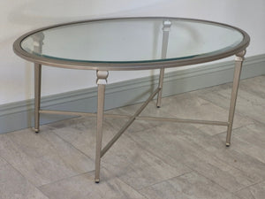 Sherrill Occasional Diego oval glass-topped coffee table 42" long, 26" wide, 18" high