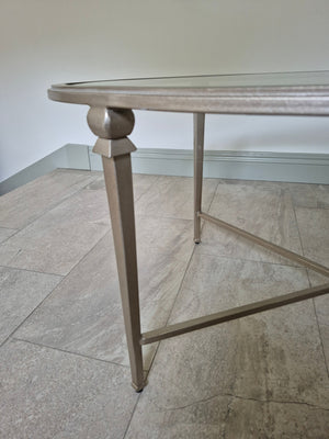 Sherrill Occasional Diego oval glass-topped coffee table 42" long, 26" wide, 18" high