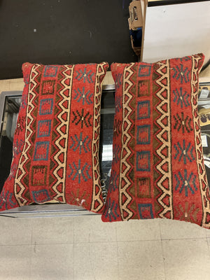 POTTERY BARN Kilim Pillows Cotton & Wool Blend 16 x 26 Made in India (x2)