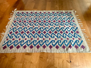 Hand-loomed Wool Kilim Rug Oaxaca, Mexico  5’ x 7’