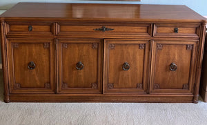 Henredon Sideboard Buffet Cabinet 66 x 30 x 19