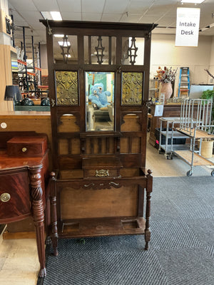 Edwardian or Victorian-era Arts and Crafts Oak Hall Tree