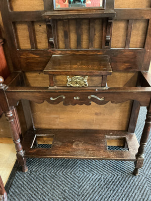 Edwardian or Victorian-era Arts and Crafts Oak Hall Tree