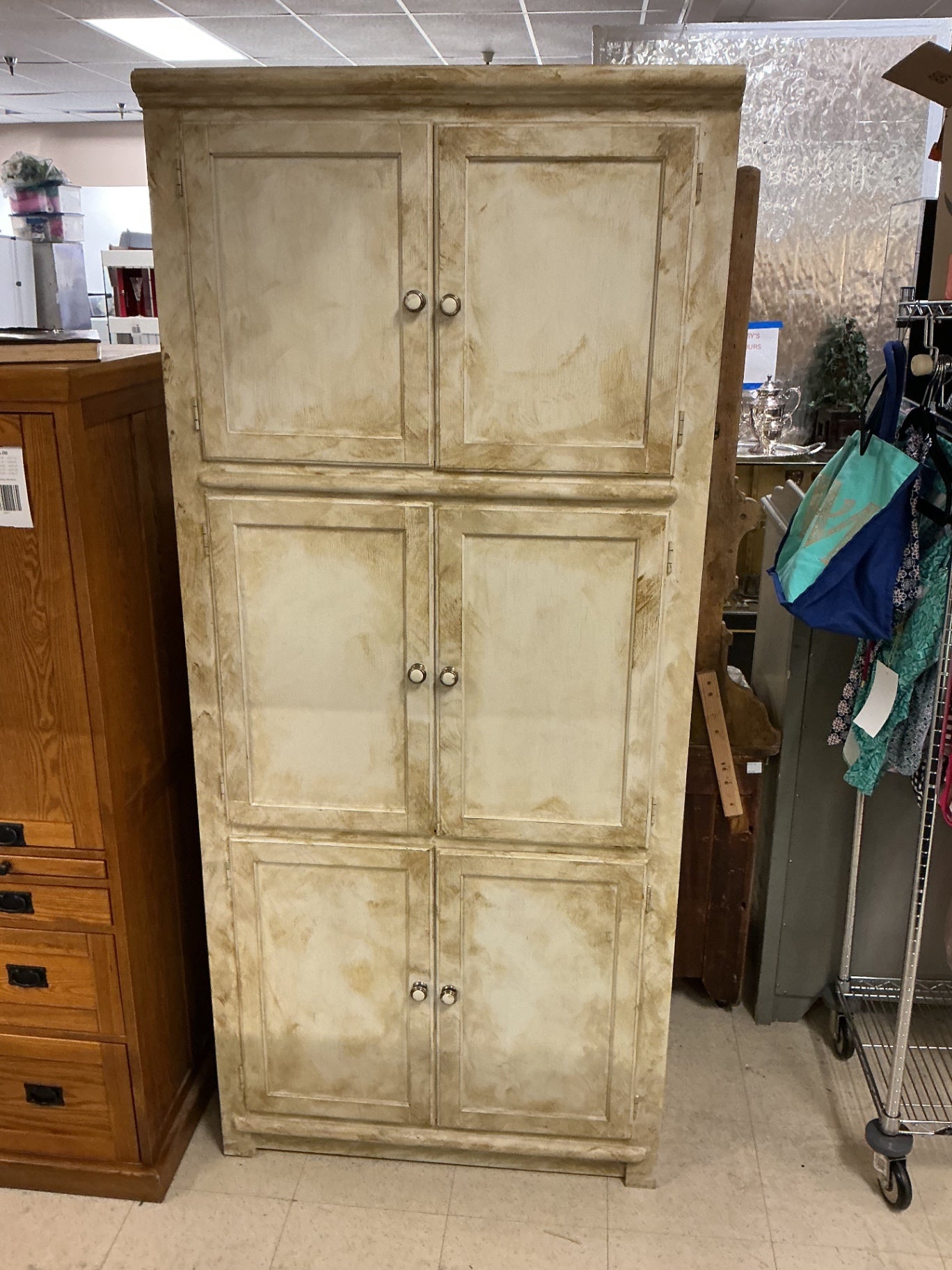 Thomasville Dresser Hutch Cabinet 34x17x78