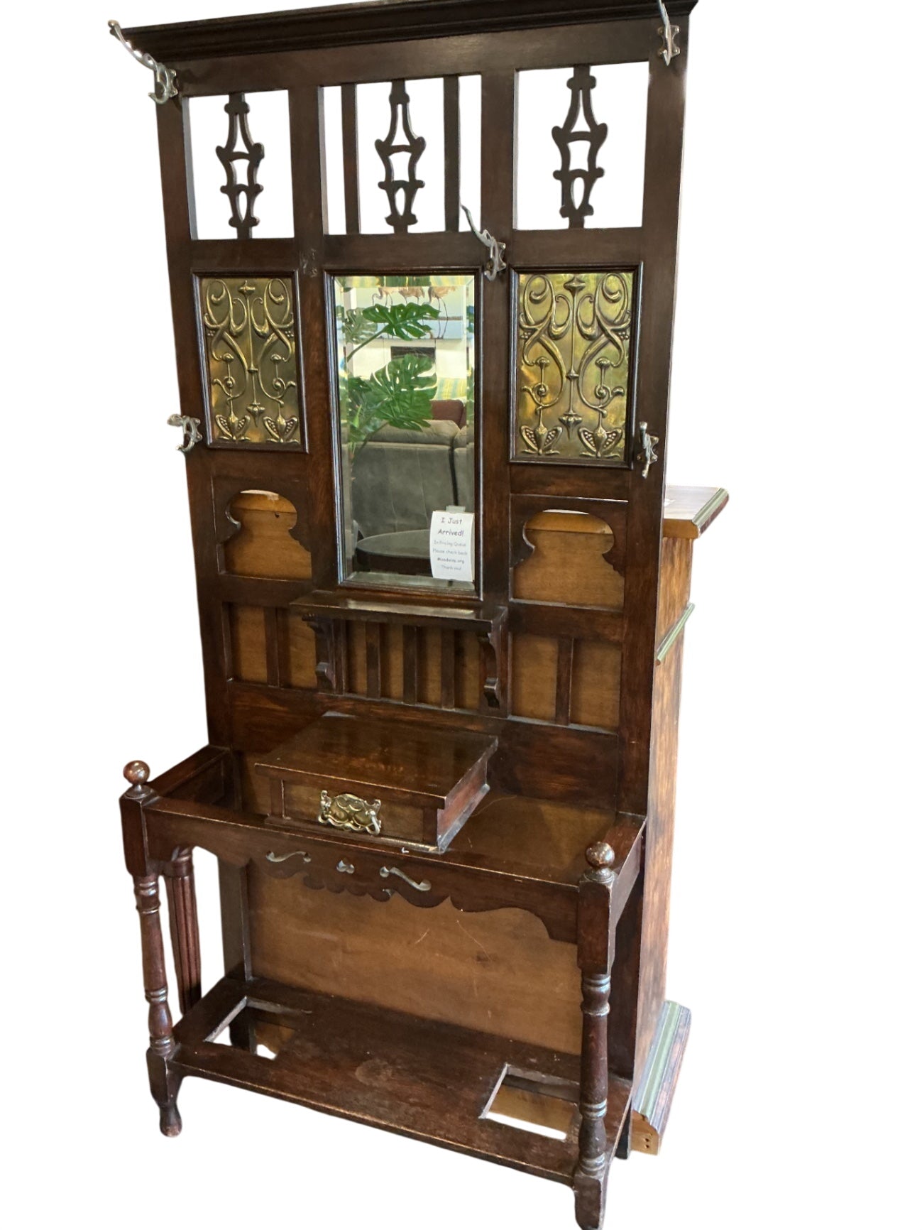 Edwardian or Victorian-era Arts and Crafts Oak Hall Tree