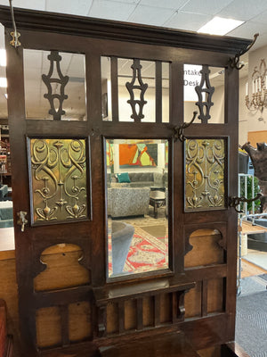 Edwardian or Victorian-era Arts and Crafts Oak Hall Tree