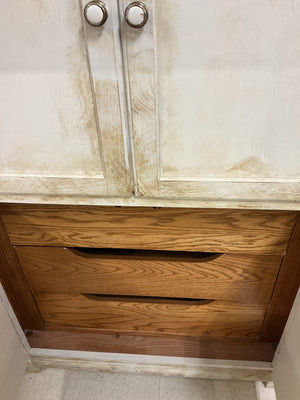 Thomasville Dresser Hutch Cabinet 34x17x78