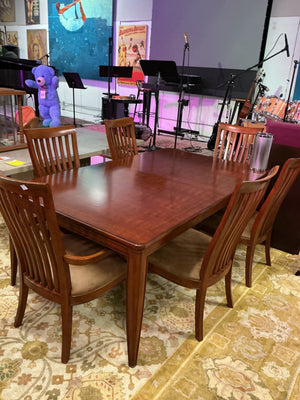 Thomasville Dining Set (table + 6 chairs + 2 Leaves + Leaf protector)