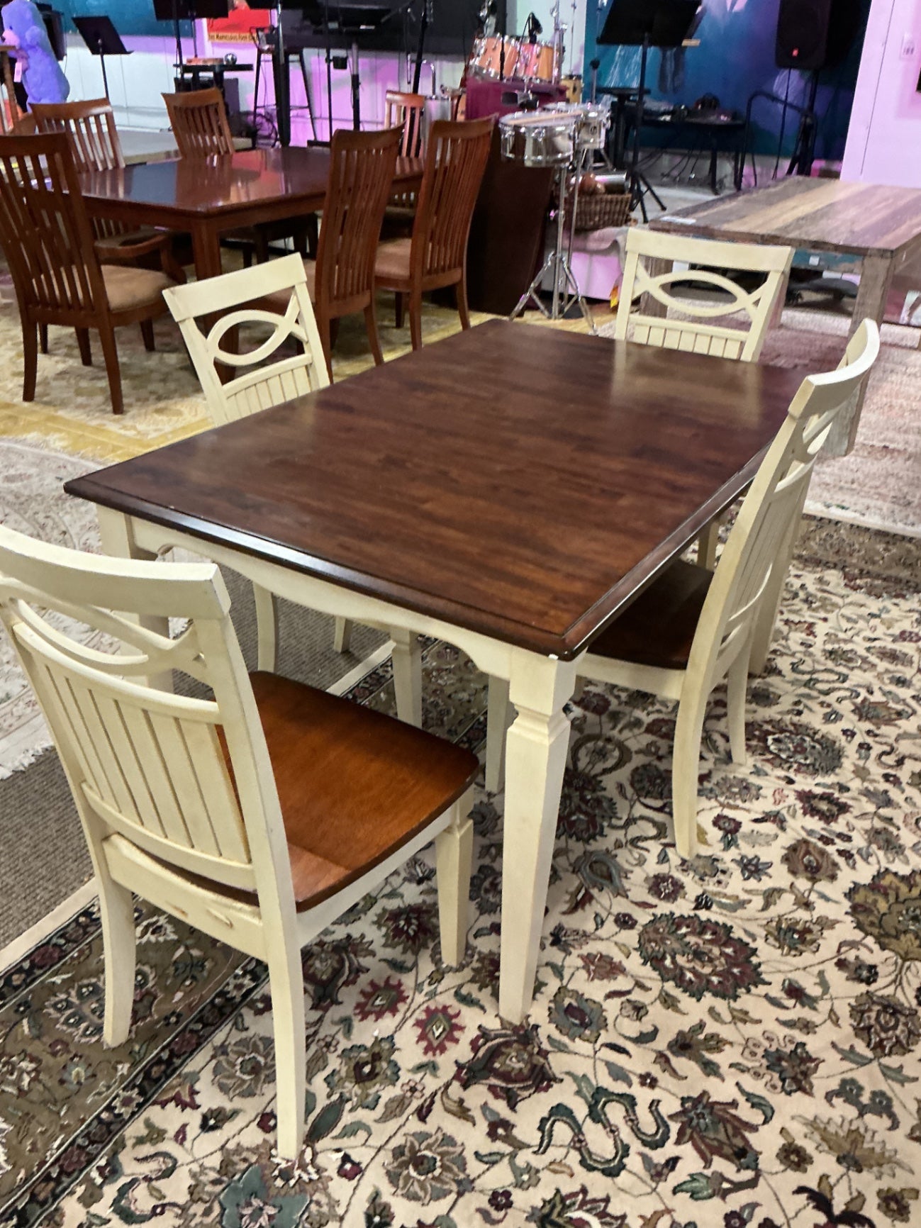 Butterfly Dining Table + 4 Chairs