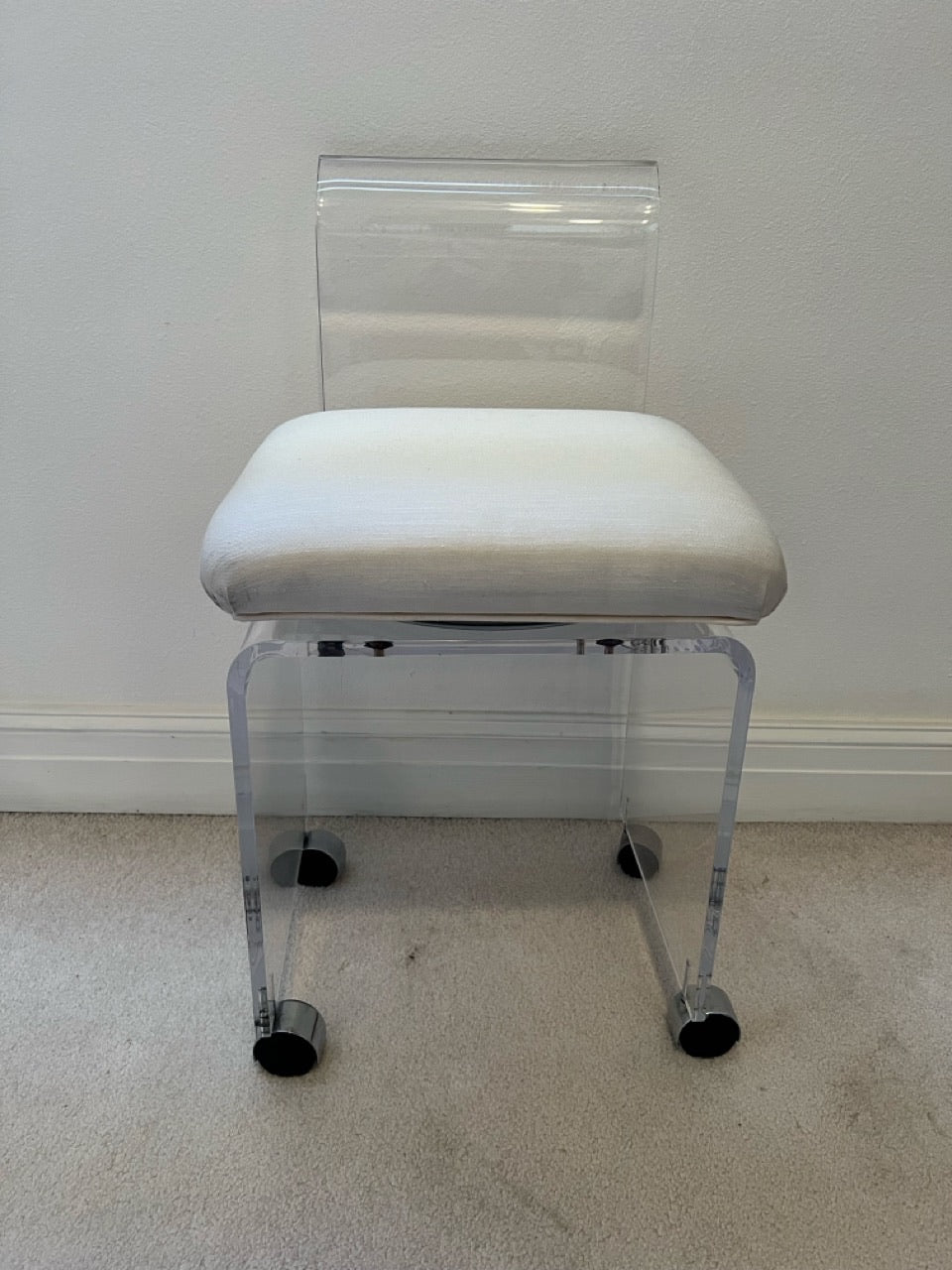 Akko Lucite Swivel Vanity Chair 28.5in x 16in x 16in