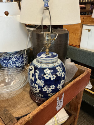 Blue and White Porcelain Ginger Jar Table Lamp 22”