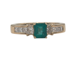 Ring 18k Yellow Gold Center Emerald w/ Princess Cut Channel Diamonds