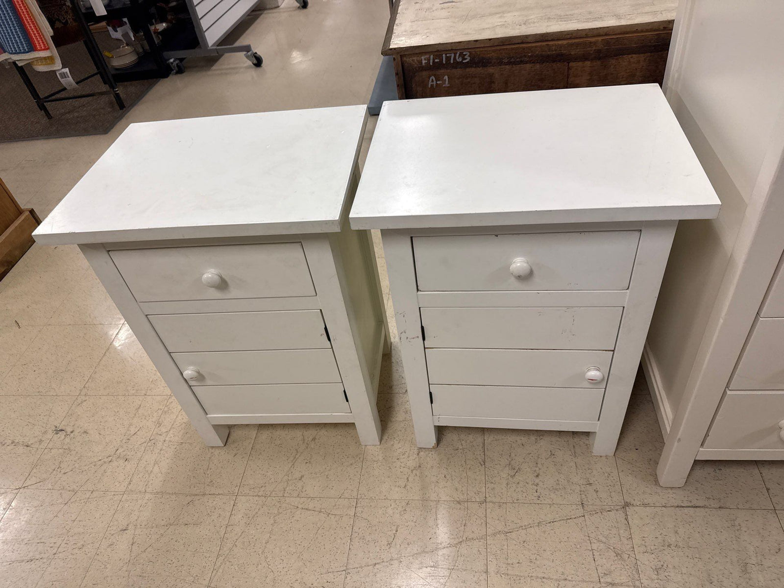 Nightstands White-Pair – 22" x 17" x 30"