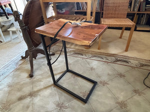 Live Edge USB C-Table 17x26