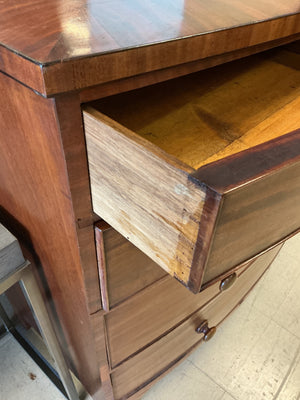 Victorian Mahogany Bow Front Chest Of Drawers 21x42x40