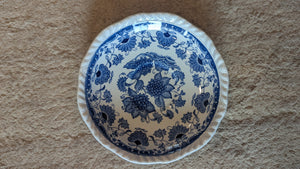 Set of 8 porcelain saucers