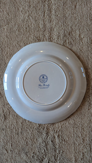 Set of 8 porcelain plates