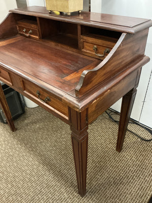 Vintage English Tudor Writing Desk 22x39x38