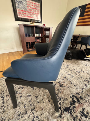 Stressless set of 4 navy leather chairs