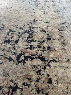 Multi-colored area rug 11’ x 13’
