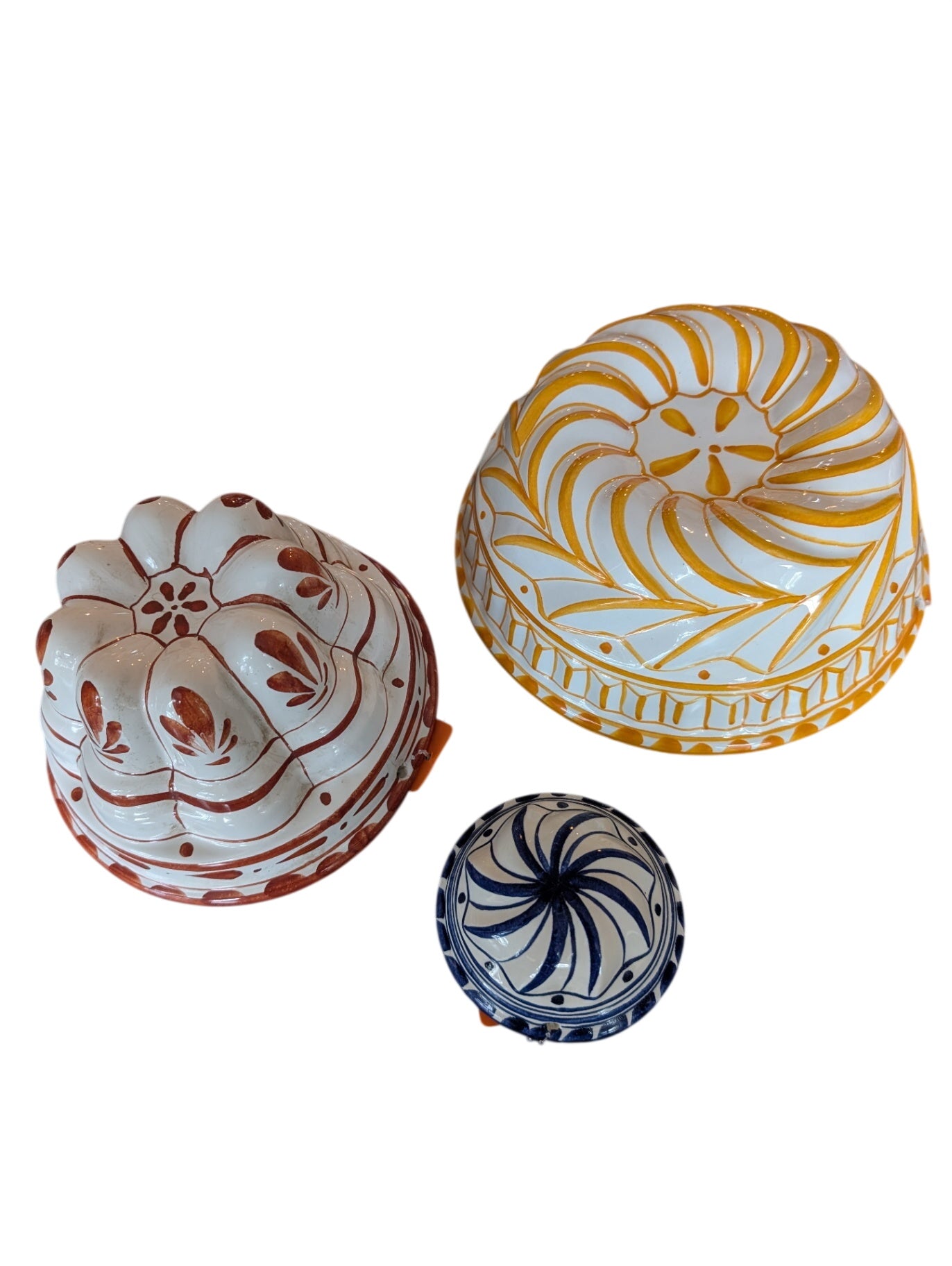 VTG Bassano Ceramic Mold Wall Hanging Hand-Painted Ceramiche Italy- Set of 3
