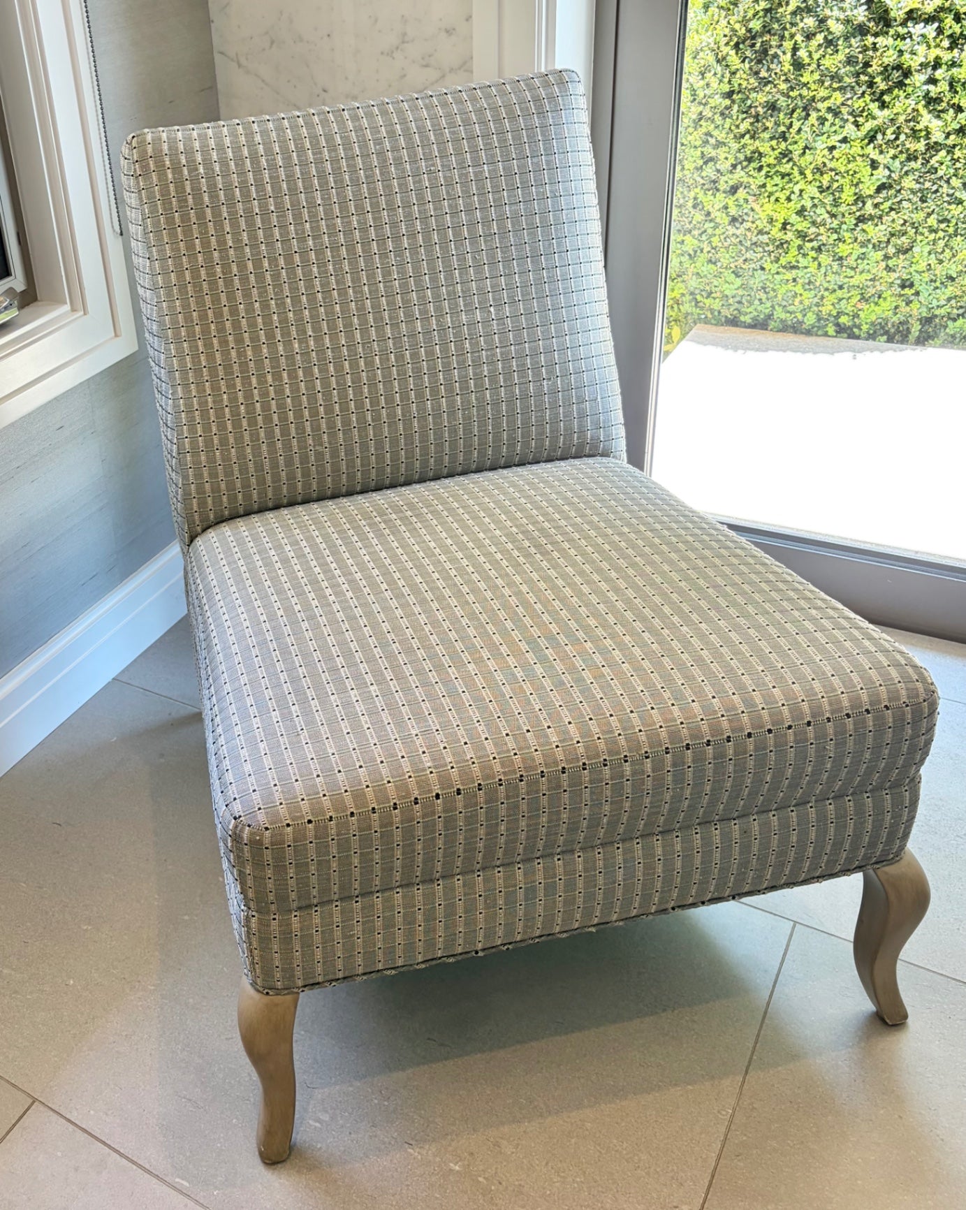 Zambrano Side Chair 34" H x 25" W x 21"
