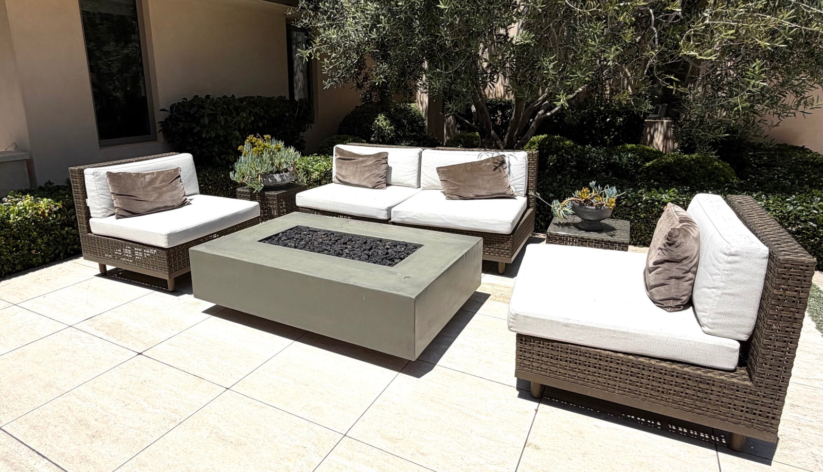 Janus et Cie Boxwood Collection – Luxury Outdoor Seating Group
