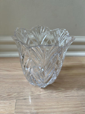 Mikasa Blossom Crystal Vase 6.5 in x 6in