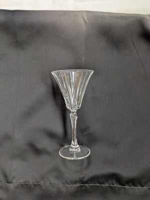 Novecento decanter, crystal goblets, and wine glasses