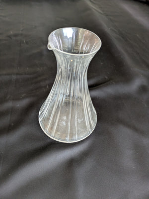 Novecento decanter, crystal goblets, and wine glasses