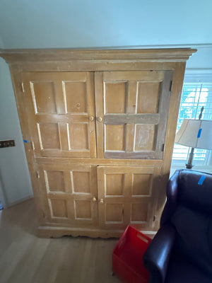 English Pine Cupboard / Housekeepers Cabinet (60x23x80)