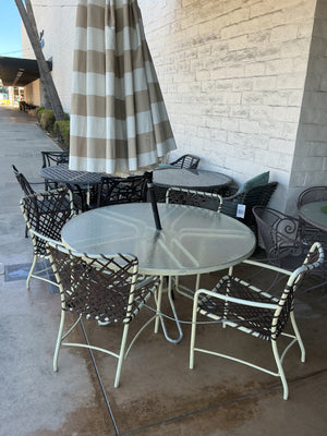Brown Jordan Tamiami Patio Set (50" Table + 4 Chairs )