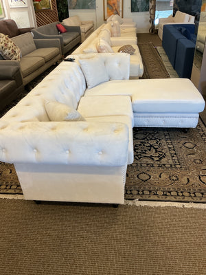 Cream Velvet Sectional Sofa (93x65”)