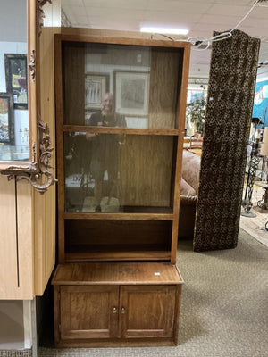Oak Storage Display Cabinet (32x20x78)