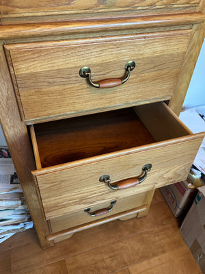 Lexington Oak Lingerie Chest 17x22x37