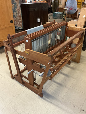 Norwood Weaving Loom (Approx. 52 in. wide x 47 in. tall. 36 in deep)