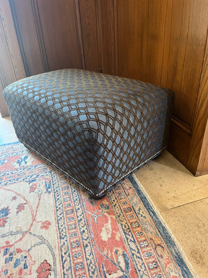 Upholstered ottoman 24”x36v”x18”