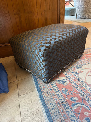 Upholstered ottoman 24”x36v”x18”
