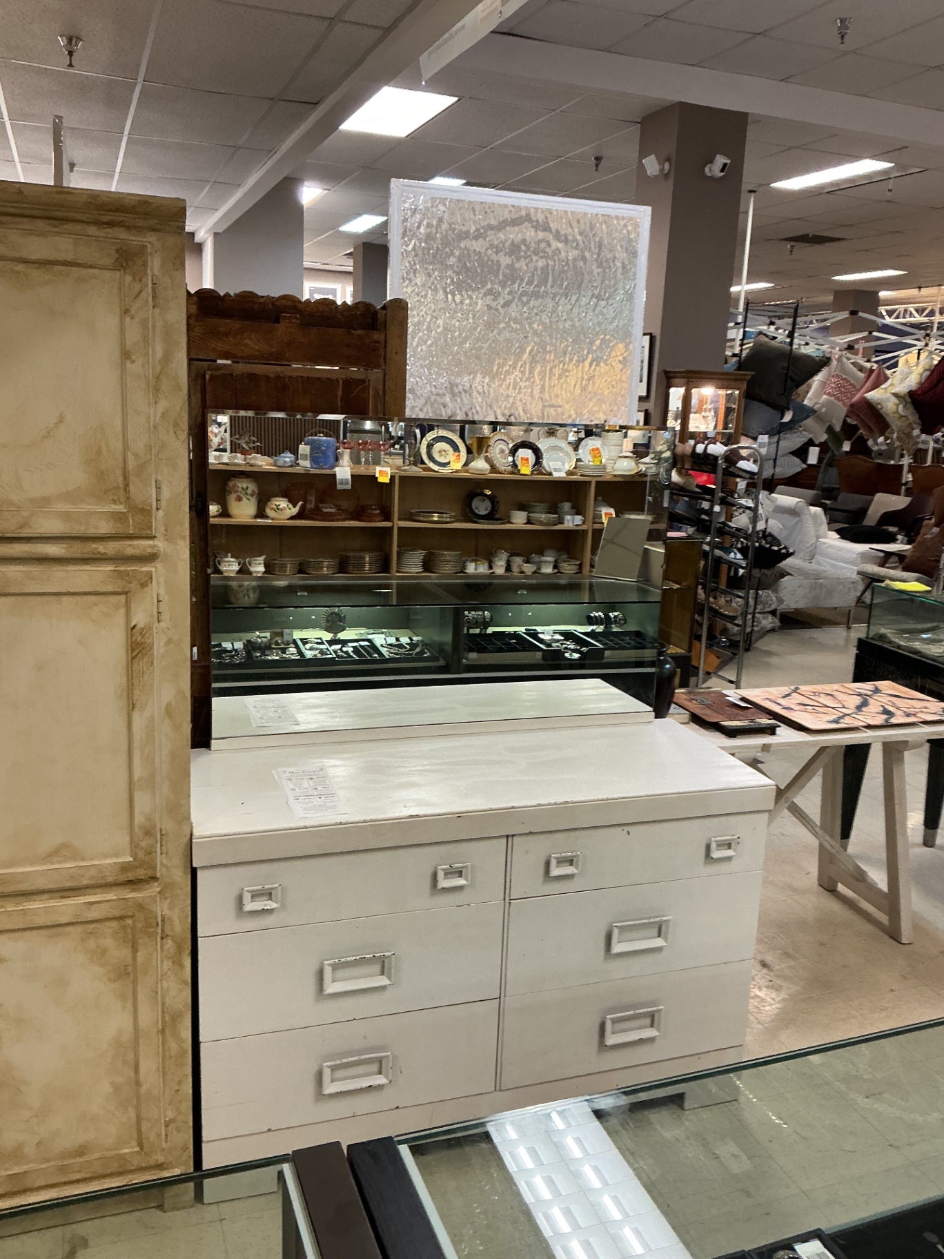 Vintage 6 Drawer Dresser With Mirror 51.5x19.5x32.5.