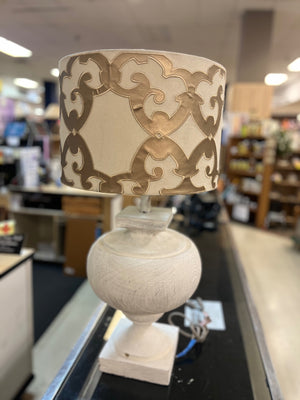 Safaveigh "Prescott" 31" Wood Table Lamp Painted White With Gold & Beige Shade