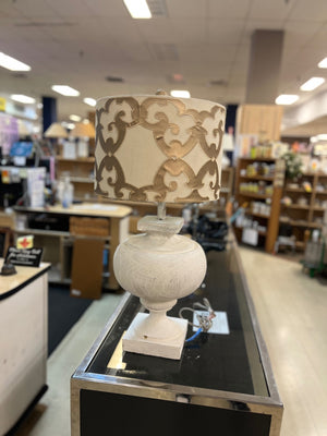 Safaveigh "Prescott" 31" Wood Table Lamp Painted White With Gold & Beige Shade