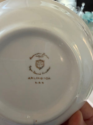 Governor’s Mansion Vogue Ceramic Industries “Arlington” Dinnerware Set Service for 10 (38 Pieces)