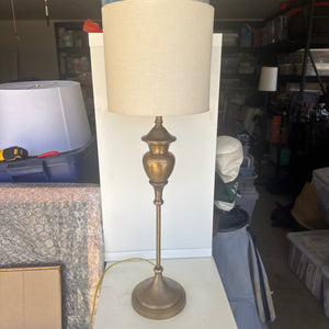 Traditional Table Lamp in Antique Brass Finish with Natural Linen Drum Shade 31"