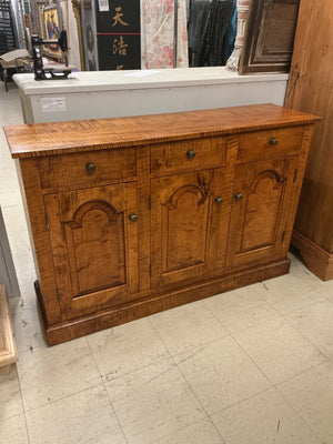 D. R. Dimes Tiger Maple Buffet 35x 53x 15