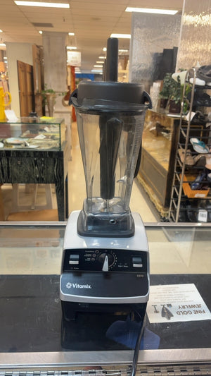 Vitamix 6300 Professional Blender – 64-Oz Container, Variable Speed, Pulse & Tamper