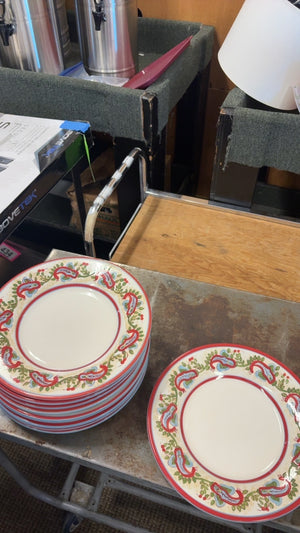 Pottery Barn Sausalito Paisley Dinner Plates – Set of 10