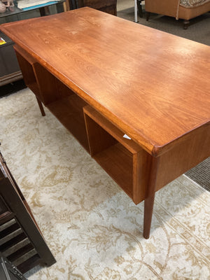 1960's Peter Lovig Nielsen Danish Modern Floating Top Executive Desk  28x60x29